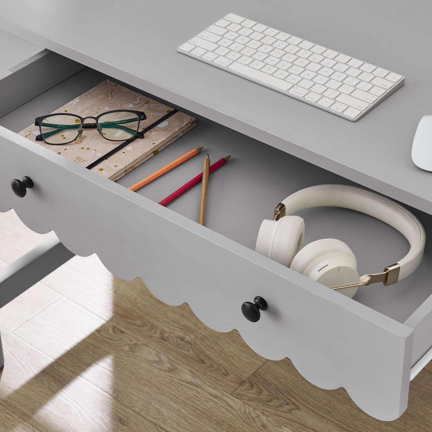 Emmeline 1-Drawer Scallop Writing Desk by Modway