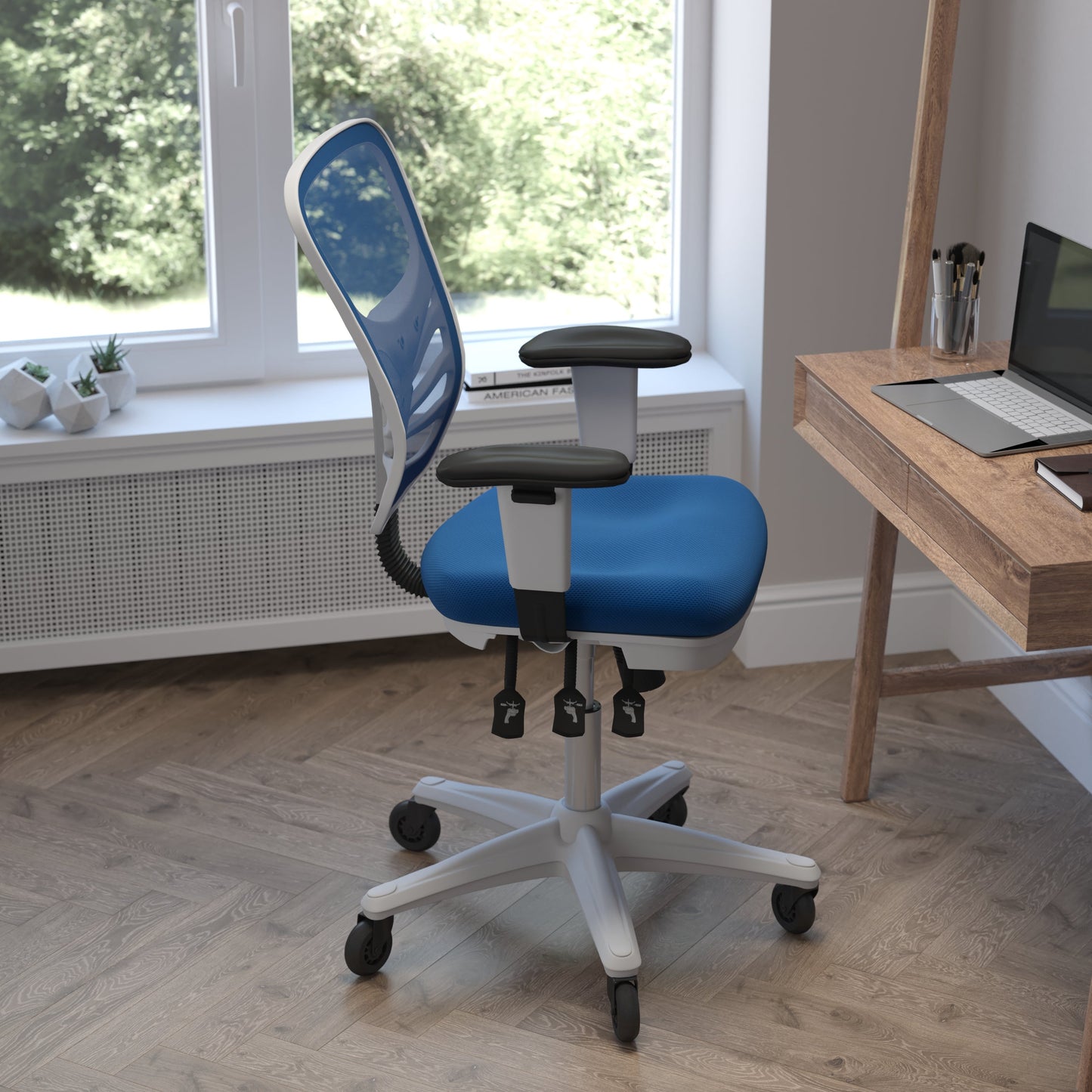 Office Chair with Roller Wheels and Mesh Design - Multiple Colors Available