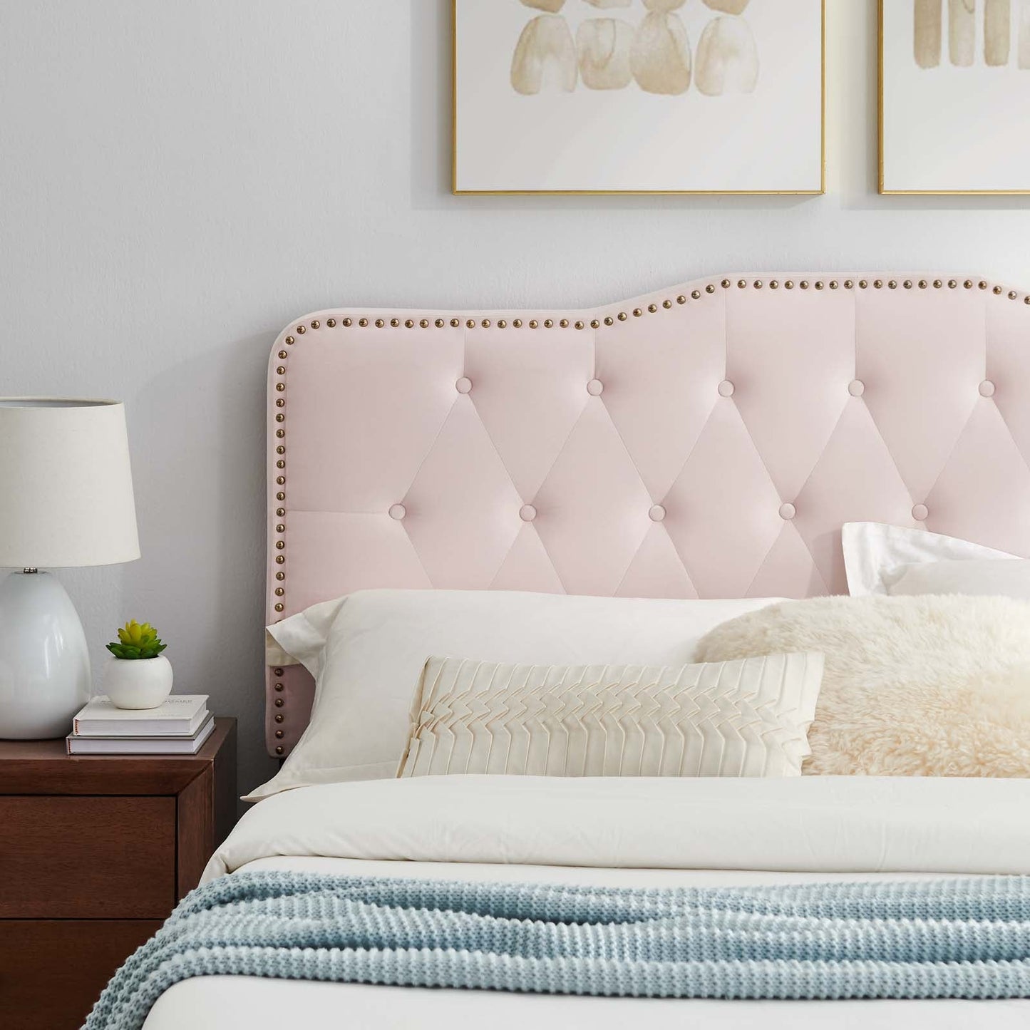 Amber Performance Velvet Queen Platform Bed Pink MOD-6775-PNK