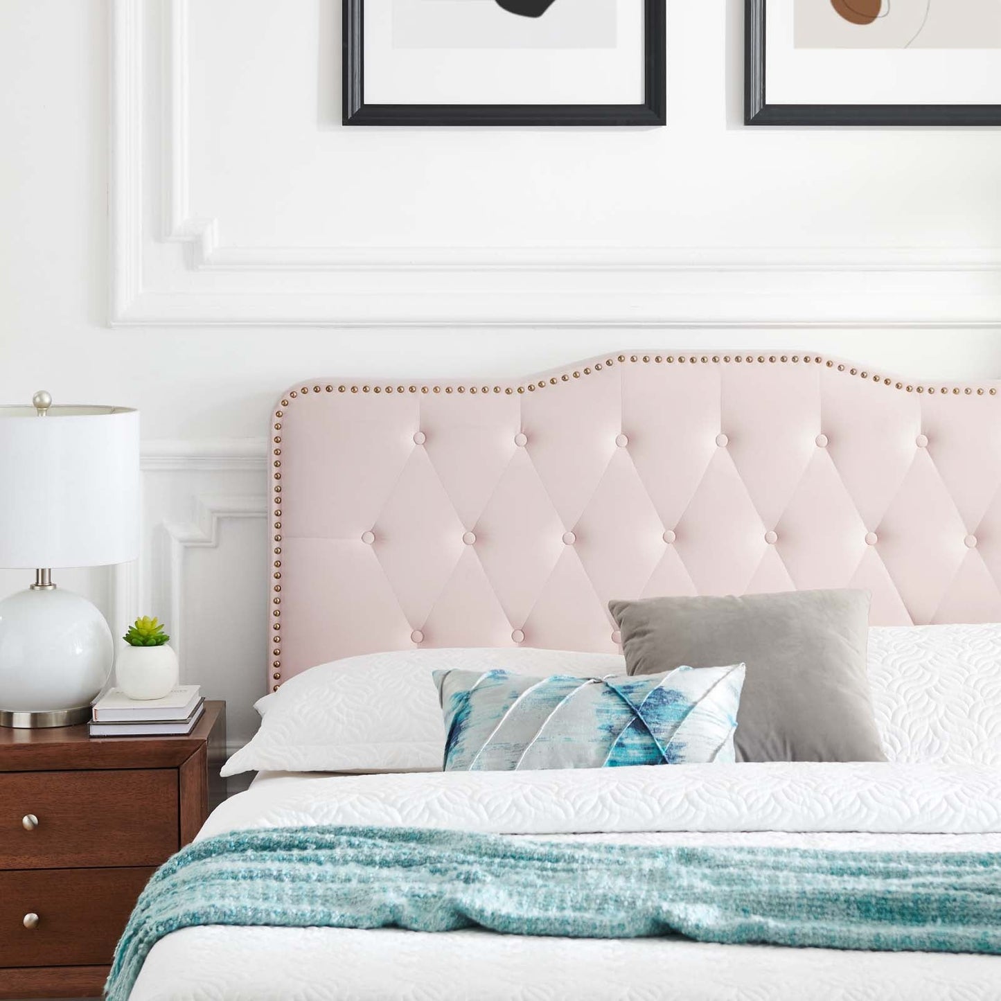 Amber Performance Velvet Queen Platform Bed Pink MOD-6777-PNK