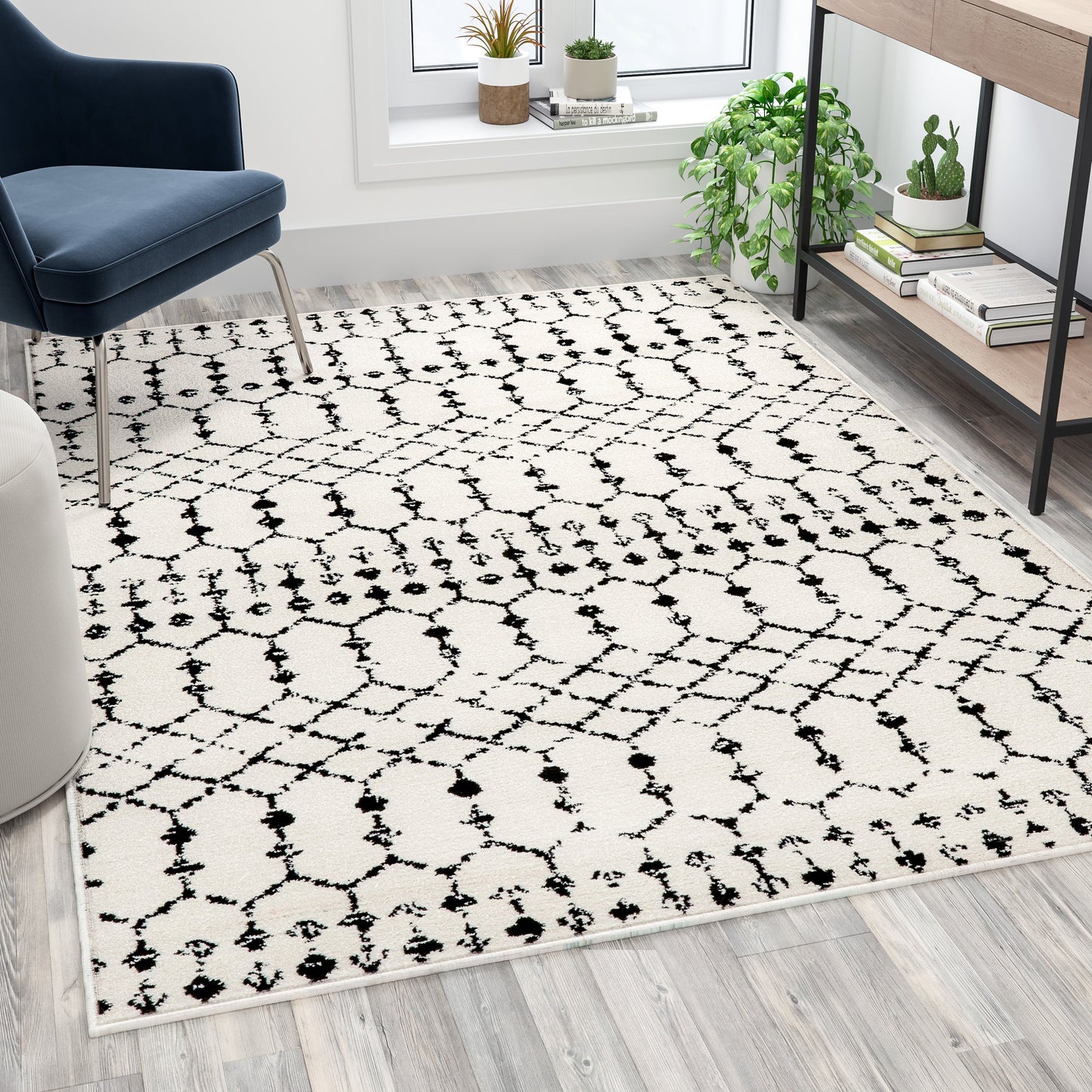 5x7 Ivory & Black Area Rug RC-CR19-1330-57-WH-GG