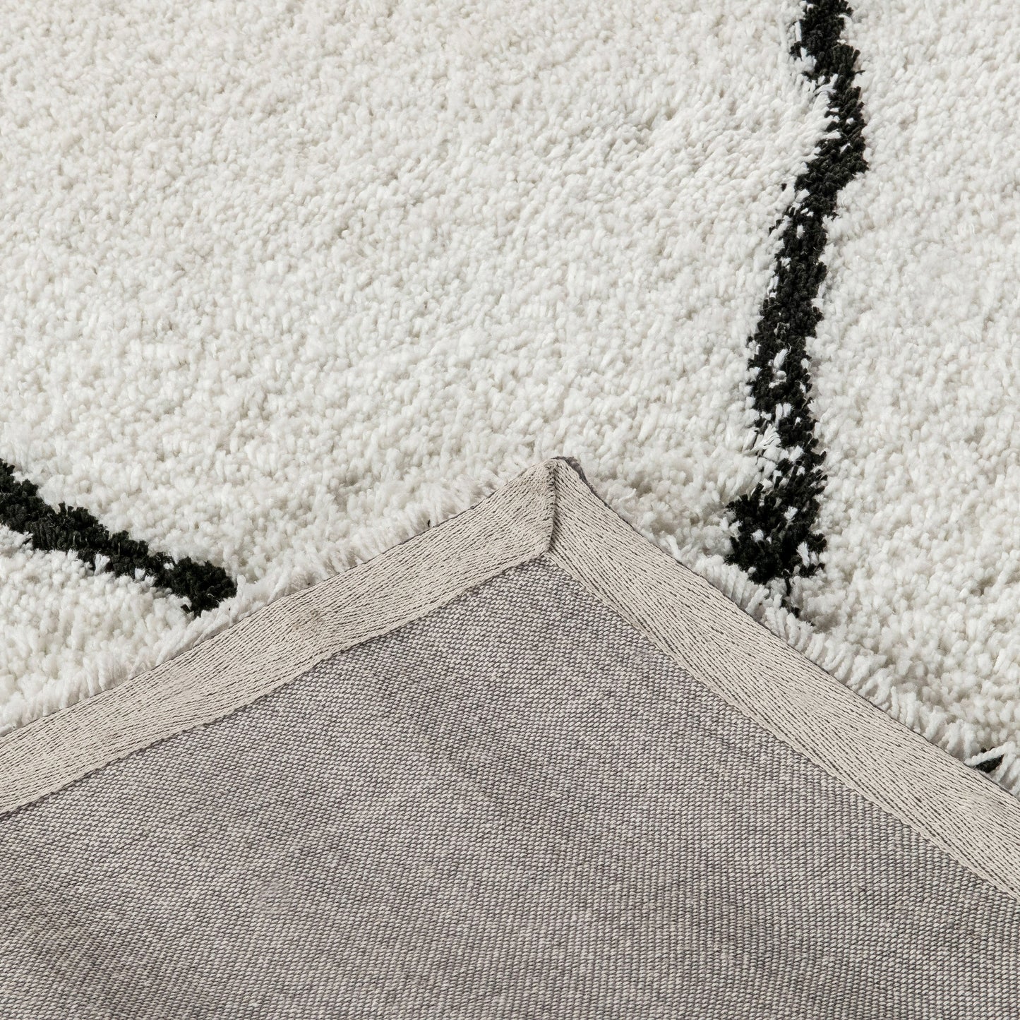 8x10 Ivory & Black Area Rug RC-KJ-181070-01-810-GG